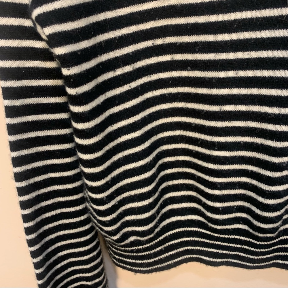 Charter Club Luxury 100% Cashmere Striped Heart Pullover Sweater - Picture 3 of 10